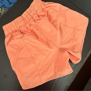 Lululemon Hotty Hot High-Rise Lined Short 4"